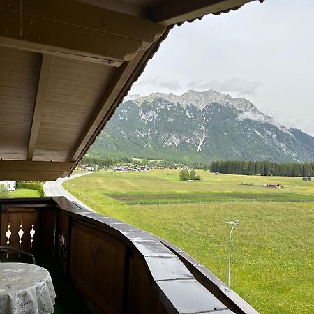 Ferienwohnung Haus am Waldrand Leutasch Exterior foto