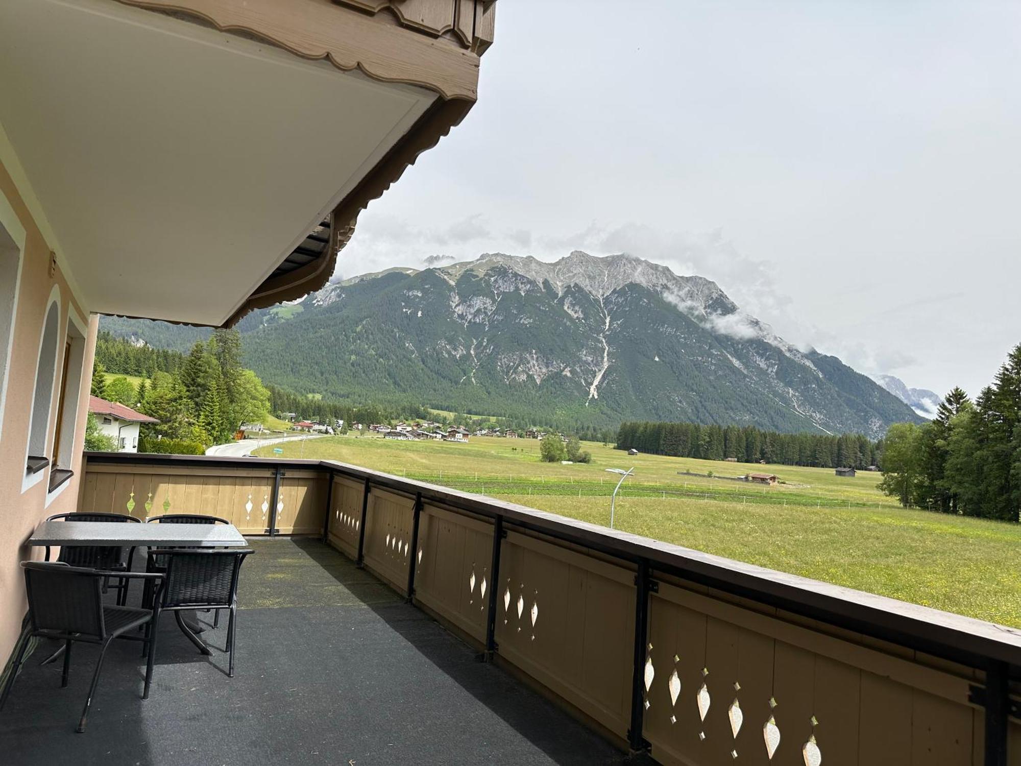 Ferienwohnung Haus am Waldrand Leutasch Exterior foto