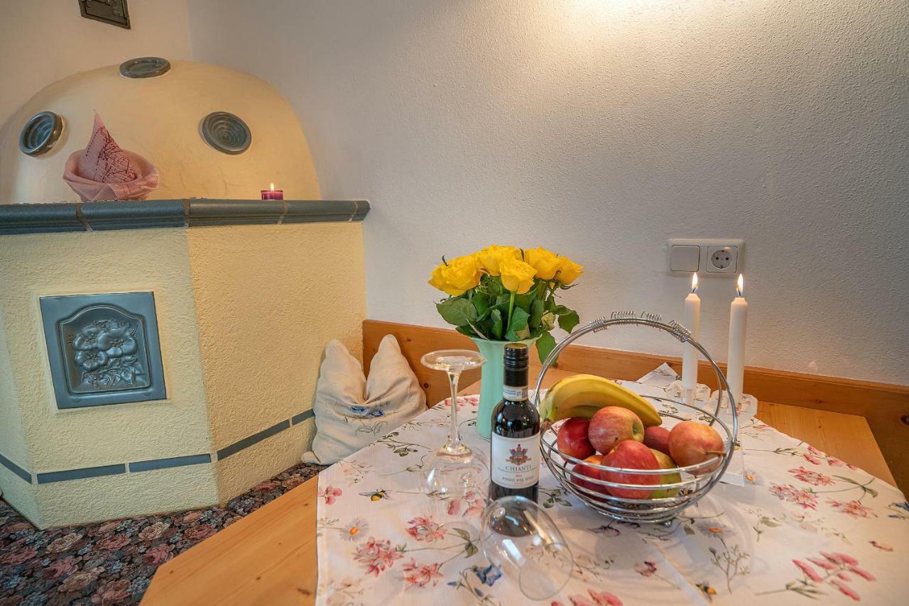 Ferienwohnung Haus am Waldrand Leutasch Exterior foto